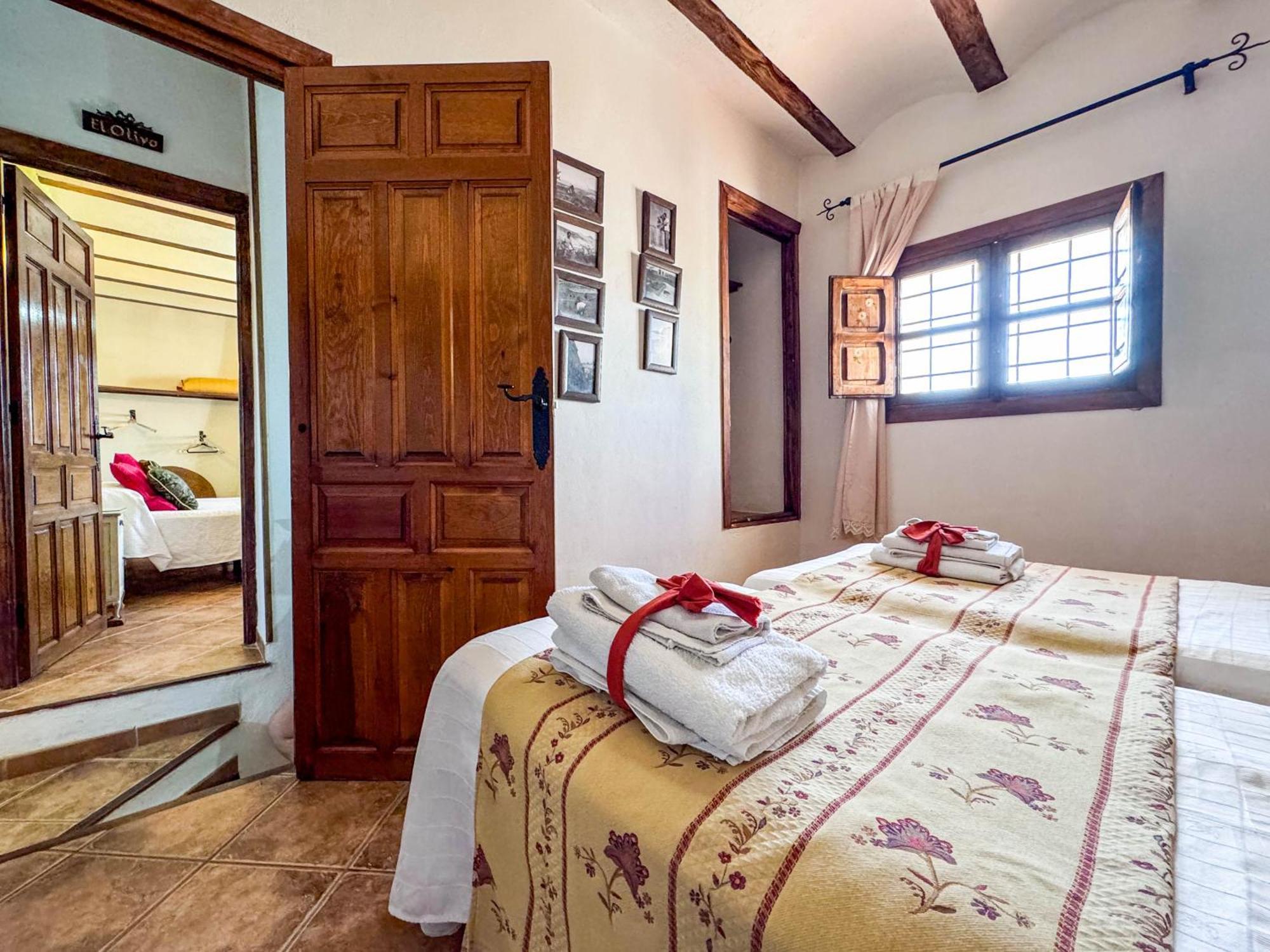 Cortijo Rural Bacares Guest House Freila Exterior photo