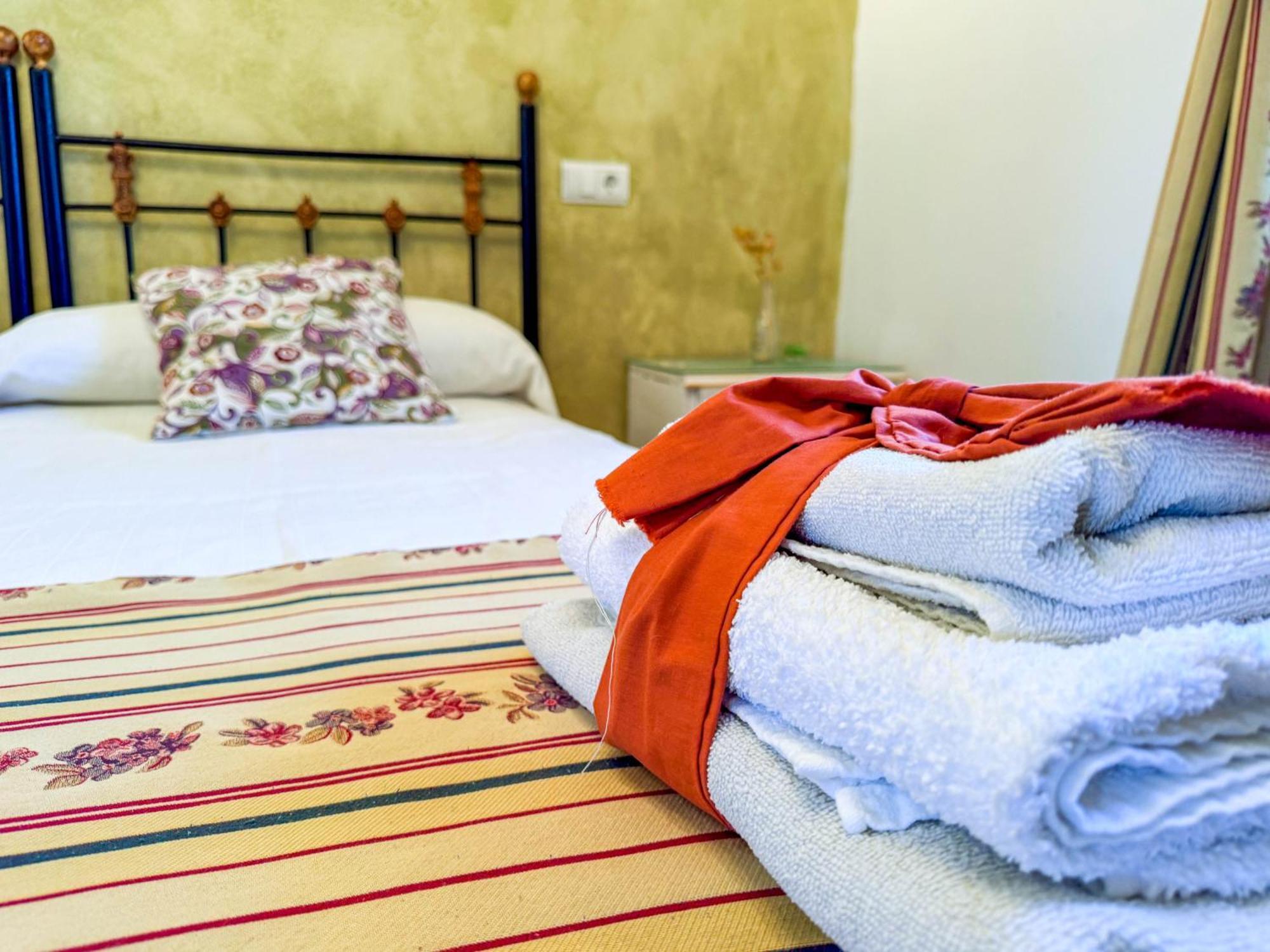 Cortijo Rural Bacares Guest House Freila Exterior photo